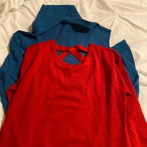 NWT bundle of 2 NYCo sweaters.